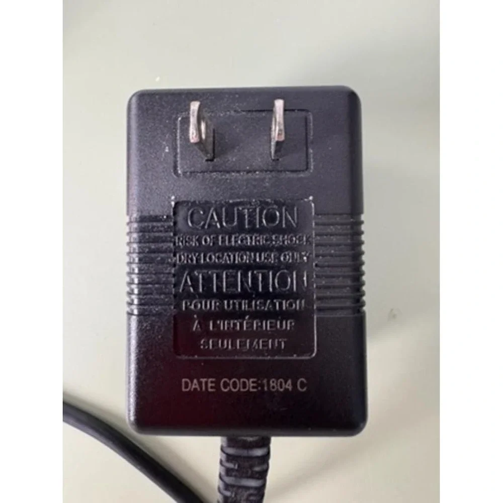 Medela U090100D31 9V Advanced Charger Adapter Spare‎
